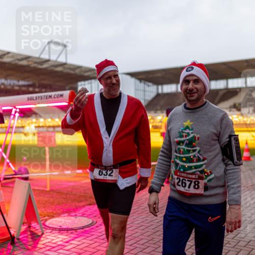 07.12.2025 - St. Pauli X-Mass-Run No. 15 Michael Strokosch http://msf.ph/oto/9362441 07.12.2025 10:58:37 Laufen 632, 15, 2678 meine-sportfotos.de