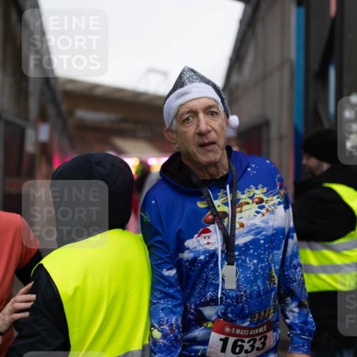 07.12.2025 - St. Pauli X-Mass-Run No. 15 Michael Strokosch http://msf.ph/oto/9362449 07.12.2025 10:59:01 Laufen 5, 1633 meine-sportfotos.de