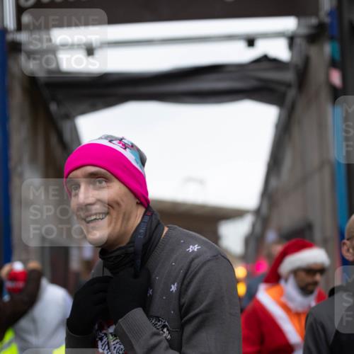 07.12.2025 - St. Pauli X-Mass-Run No. 15 Michael Strokosch http://msf.ph/oto/9362480 07.12.2025 10:59:19 Laufen 15, 542 meine-sportfotos.de