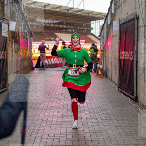 07.12.2025 - St. Pauli X-Mass-Run No. 15 Michael Strokosch http://msf.ph/oto/9362516 07.12.2025 10:59:43 Laufen 939 meine-sportfotos.de