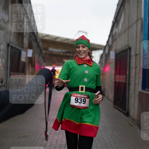 07.12.2025 - St. Pauli X-Mass-Run No. 15 Michael Strokosch http://msf.ph/oto/9362531 07.12.2025 10:59:44 Laufen 15, 939 meine-sportfotos.de