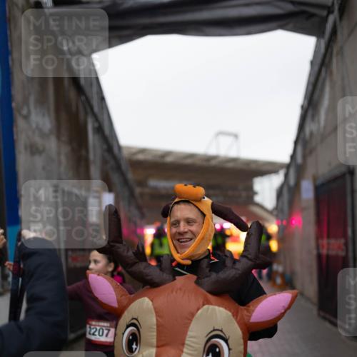 07.12.2025 - St. Pauli X-Mass-Run No. 15 Michael Strokosch http://msf.ph/oto/9362598 07.12.2025 10:59:54 Laufen 2207, 265 meine-sportfotos.de