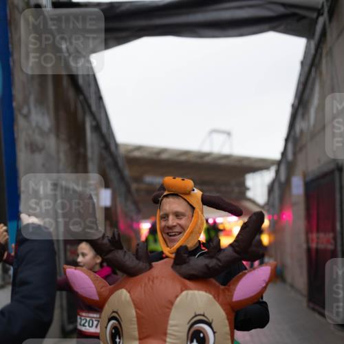 07.12.2025 - St. Pauli X-Mass-Run No. 15 Michael Strokosch http://msf.ph/oto/9362600 07.12.2025 10:59:54 Laufen 2207, 265 meine-sportfotos.de