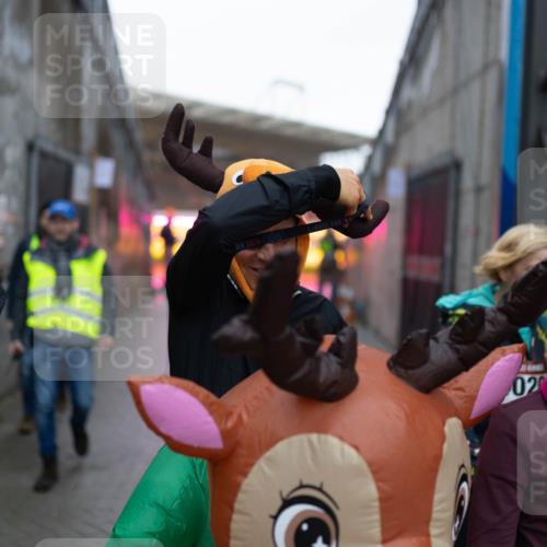 07.12.2025 - St. Pauli X-Mass-Run No. 15 Michael Strokosch http://msf.ph/oto/9362610 07.12.2025 10:59:59 Laufen 02, 7, 45 meine-sportfotos.de