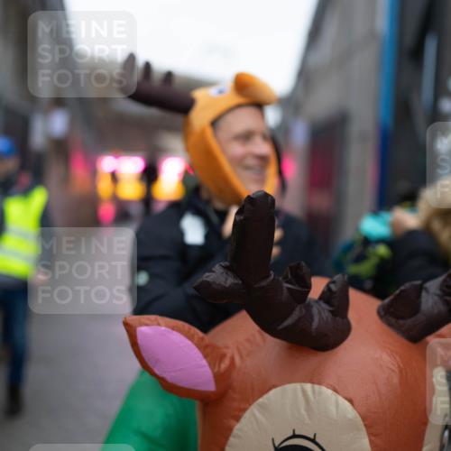07.12.2025 - St. Pauli X-Mass-Run No. 15 Michael Strokosch http://msf.ph/oto/9362619 07.12.2025 11:00:00 Laufen 7 meine-sportfotos.de