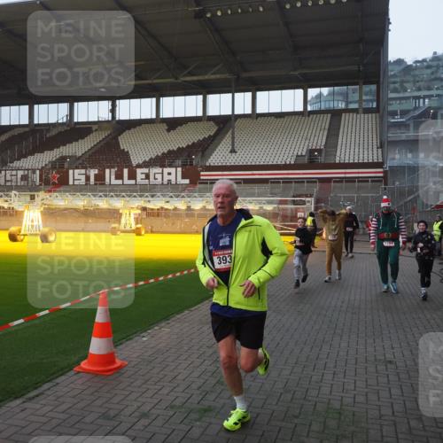 07.12.2025 - St. Pauli X-Mass-Run No. 15 Fabian Wolf http://msf.ph/oto/9362638 07.12.2025 10:01:30 Ziel 118, 393, 780, 783, 804, 1124, 1294, 1760, 3187, 3878 meine-sportfotos.de
