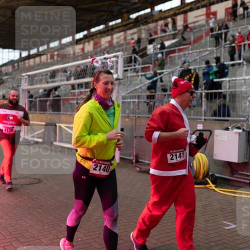 07.12.2025 - St. Pauli X-Mass-Run No. 15 Michael Strokosch http://msf.ph/oto/9362655 07.12.2025 11:00:51 Laufen 4129, 2140, 2141 meine-sportfotos.de