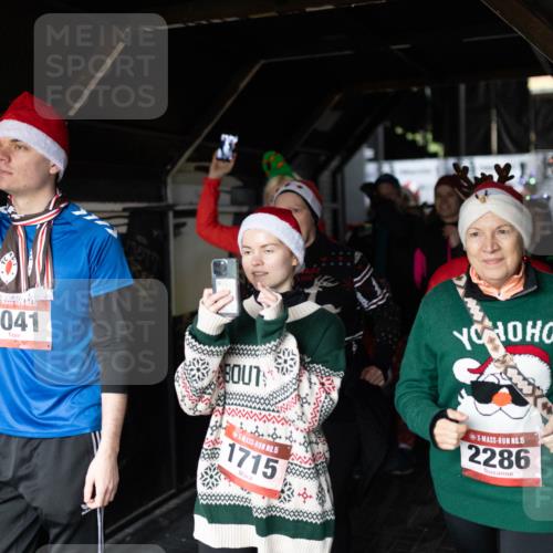 07.12.2025 - St. Pauli X-Mass-Run No. 15 Michael Strokosch http://msf.ph/oto/9362708 07.12.2025 11:13:12 Laufen 1041, 1877, 15, 1715, 15, 2286 meine-sportfotos.de