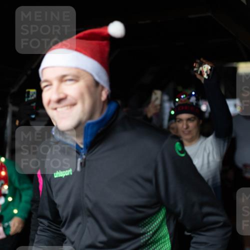 07.12.2025 - St. Pauli X-Mass-Run No. 15 Michael Strokosch http://msf.ph/oto/9362724 07.12.2025 11:13:15 Laufen 86 meine-sportfotos.de