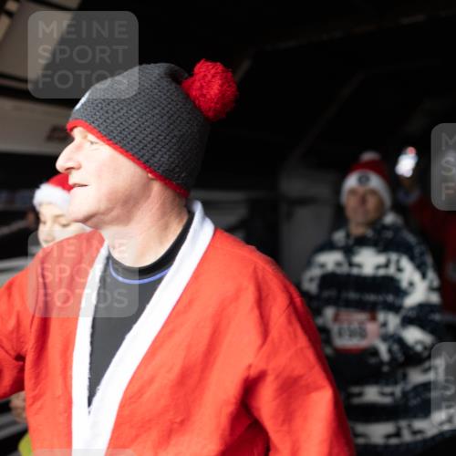 07.12.2025 - St. Pauli X-Mass-Run No. 15 Michael Strokosch http://msf.ph/oto/9362748 07.12.2025 11:13:18 Laufen  meine-sportfotos.de