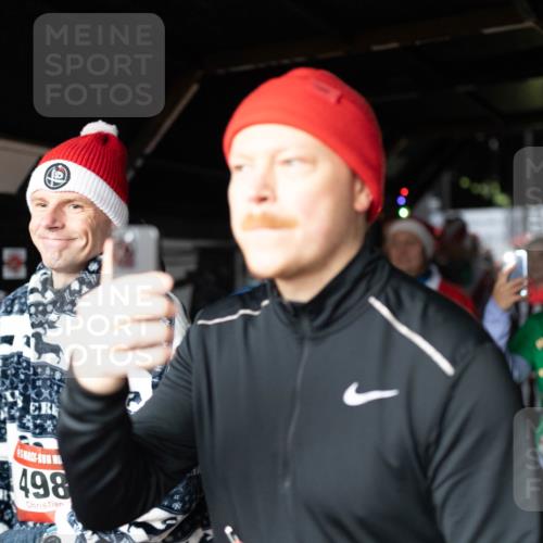 07.12.2025 - St. Pauli X-Mass-Run No. 15 Michael Strokosch http://msf.ph/oto/9362753 07.12.2025 11:13:19 Laufen 498, 4095 meine-sportfotos.de