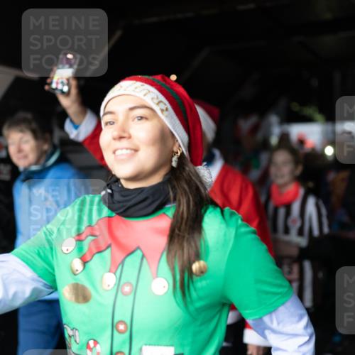 07.12.2025 - St. Pauli X-Mass-Run No. 15 Michael Strokosch http://msf.ph/oto/9362759 07.12.2025 11:13:20 Laufen  meine-sportfotos.de