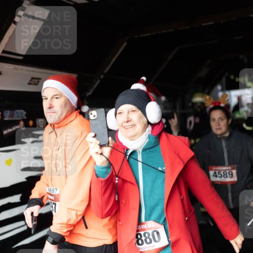 07.12.2025 - St. Pauli X-Mass-Run No. 15 Michael Strokosch http://msf.ph/oto/9362776 07.12.2025 11:13:29 Laufen 597, 97, 15, 880, 4589, 4598 meine-sportfotos.de