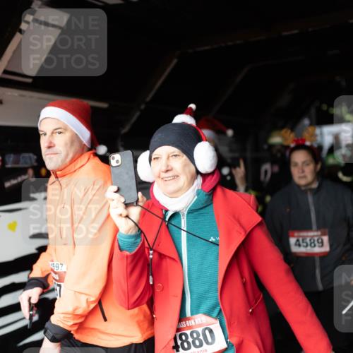 07.12.2025 - St. Pauli X-Mass-Run No. 15 Michael Strokosch http://msf.ph/oto/9362778 07.12.2025 11:13:29 Laufen 597, 15, 4880, 4589, 4558 meine-sportfotos.de