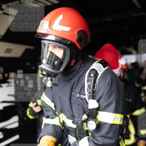 07.12.2025 - St. Pauli X-Mass-Run No. 15 Michael Strokosch http://msf.ph/oto/9362802 07.12.2025 11:13:34 Laufen  meine-sportfotos.de