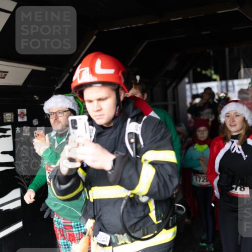 07.12.2025 - St. Pauli X-Mass-Run No. 15 Michael Strokosch http://msf.ph/oto/9362813 07.12.2025 11:13:36 Laufen 2, 1729, 78 meine-sportfotos.de