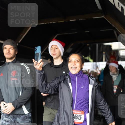 07.12.2025 - St. Pauli X-Mass-Run No. 15 Michael Strokosch http://msf.ph/oto/9362829 07.12.2025 11:13:41 Laufen 406, 15, 65 meine-sportfotos.de
