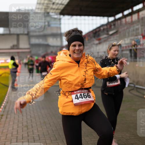 07.12.2025 - St. Pauli X-Mass-Run No. 15 Michael Strokosch http://msf.ph/oto/9362865 07.12.2025 11:19:37 Laufen 15, 4466, 3008, 360 meine-sportfotos.de