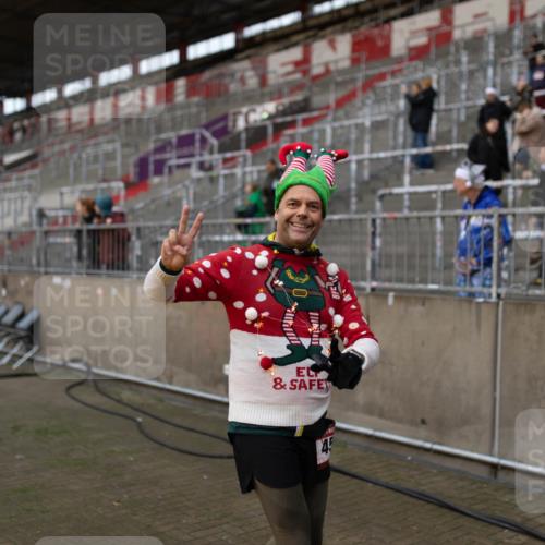 07.12.2025 - St. Pauli X-Mass-Run No. 15 Michael Strokosch http://msf.ph/oto/9362876 07.12.2025 11:19:54 Laufen 4 meine-sportfotos.de