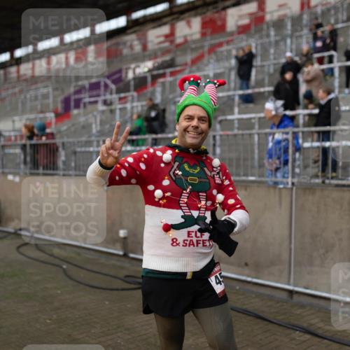 07.12.2025 - St. Pauli X-Mass-Run No. 15 Michael Strokosch http://msf.ph/oto/9362880 07.12.2025 11:19:54 Laufen 45 meine-sportfotos.de