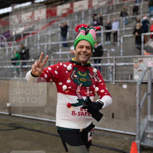07.12.2025 - St. Pauli X-Mass-Run No. 15 Michael Strokosch http://msf.ph/oto/9362892 07.12.2025 11:19:55 Laufen 20, 4, 2 meine-sportfotos.de