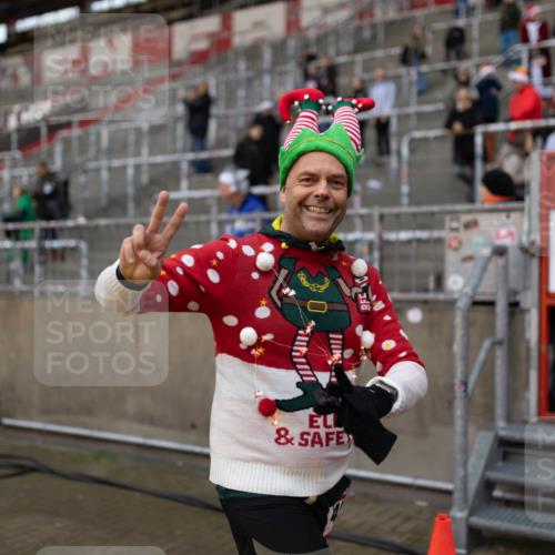 07.12.2025 - St. Pauli X-Mass-Run No. 15 Michael Strokosch http://msf.ph/oto/9362893 07.12.2025 11:19:55 Laufen 2 meine-sportfotos.de