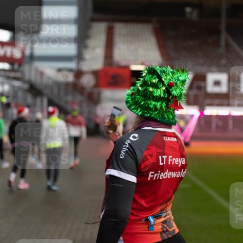 07.12.2025 - St. Pauli X-Mass-Run No. 15 Michael Strokosch http://msf.ph/oto/9362903 07.12.2025 11:20:04 Laufen  meine-sportfotos.de