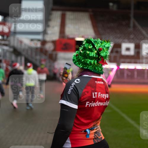 07.12.2025 - St. Pauli X-Mass-Run No. 15 Michael Strokosch http://msf.ph/oto/9362906 07.12.2025 11:20:04 Laufen 7 meine-sportfotos.de