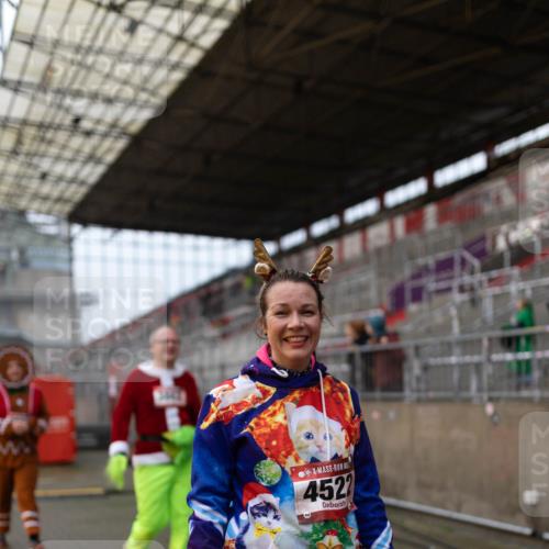 07.12.2025 - St. Pauli X-Mass-Run No. 15 Michael Strokosch http://msf.ph/oto/9362967 07.12.2025 11:20:39 Laufen 4522 meine-sportfotos.de