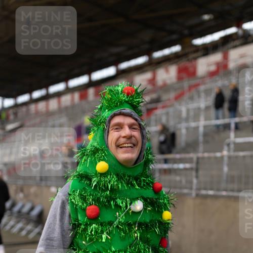 07.12.2025 - St. Pauli X-Mass-Run No. 15 Michael Strokosch http://msf.ph/oto/9363014 07.12.2025 11:21:01 Laufen 3832 meine-sportfotos.de