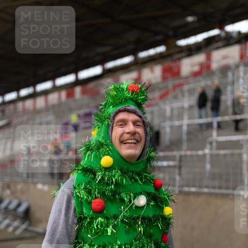 07.12.2025 - St. Pauli X-Mass-Run No. 15 Michael Strokosch http://msf.ph/oto/9363016 07.12.2025 11:21:01 Laufen 3832 meine-sportfotos.de