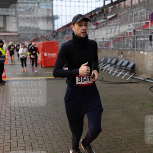 07.12.2025 - St. Pauli X-Mass-Run No. 15 Michael Strokosch http://msf.ph/oto/9363038 07.12.2025 11:21:42 Laufen 3541 meine-sportfotos.de