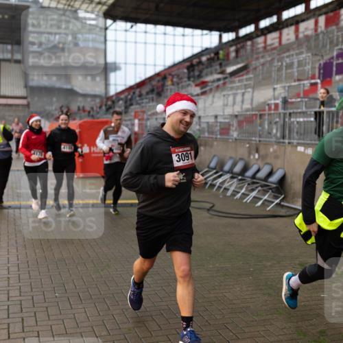 07.12.2025 - St. Pauli X-Mass-Run No. 15 Michael Strokosch http://msf.ph/oto/9363055 07.12.2025 11:21:46 Laufen 416, 3091, 2927 meine-sportfotos.de