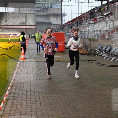 07.12.2025 - St. Pauli X-Mass-Run No. 15 Michael Strokosch http://msf.ph/oto/9363069 07.12.2025 11:21:52 Laufen 22, 4171, 4158 meine-sportfotos.de
