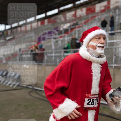 07.12.2025 - St. Pauli X-Mass-Run No. 15 Michael Strokosch http://msf.ph/oto/9363093 07.12.2025 11:22:29 Laufen 2819 meine-sportfotos.de
