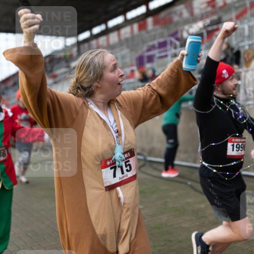 07.12.2025 - St. Pauli X-Mass-Run No. 15 Michael Strokosch http://msf.ph/oto/9363097 07.12.2025 11:23:20 Laufen 1636, 15, 715, 199 meine-sportfotos.de