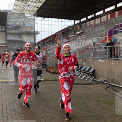 07.12.2025 - St. Pauli X-Mass-Run No. 15 Michael Strokosch http://msf.ph/oto/9363103 07.12.2025 11:23:32 Laufen 2511, 2508 meine-sportfotos.de