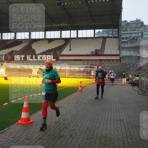 07.12.2025 - St. Pauli X-Mass-Run No. 15 Fabian Wolf http://msf.ph/oto/9363178 07.12.2025 10:02:32 Ziel 63, 304, 1105, 1828, 1829, 2510, 2514, 2604, 2908, 2923 meine-sportfotos.de