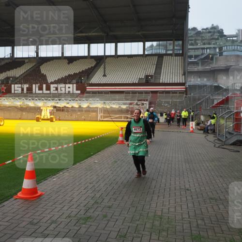 07.12.2025 - St. Pauli X-Mass-Run No. 15 Fabian Wolf http://msf.ph/oto/9364093 07.12.2025 10:04:26 Ziel 113, 1291, 1302, 1522, 1712, 1738, 1871, 2454, 3188, 4673 meine-sportfotos.de