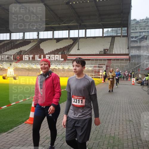 07.12.2025 - St. Pauli X-Mass-Run No. 15 Fabian Wolf http://msf.ph/oto/9364205 07.12.2025 10:05:12 Ziel 114, 202, 210, 292, 699, 1973, 1991, 2168, 2249, 2856, 2866, 3186, 3307, 3311 meine-sportfotos.de