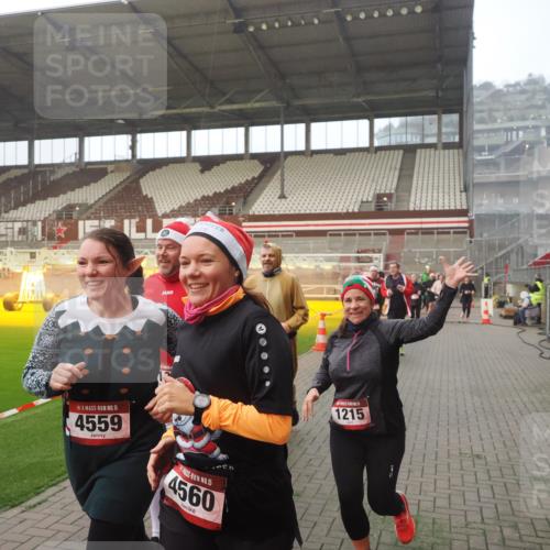 07.12.2025 - St. Pauli X-Mass-Run No. 15 Fabian Wolf http://msf.ph/oto/9364281 07.12.2025 10:05:43 Ziel 2, 3, 54, 123, 363, 385, 512, 945, 1215, 1222, 1789, 1791, 3231, 4194, 4195, 4552, 4555, 4559, 4560 meine-sportfotos.de