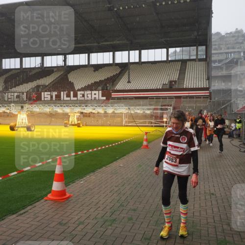 07.12.2025 - St. Pauli X-Mass-Run No. 15 Fabian Wolf http://msf.ph/oto/9364598 07.12.2025 10:07:22 Ziel 256, 265, 272, 517, 657, 685, 716, 767, 1187, 1234, 2983, 3414 meine-sportfotos.de