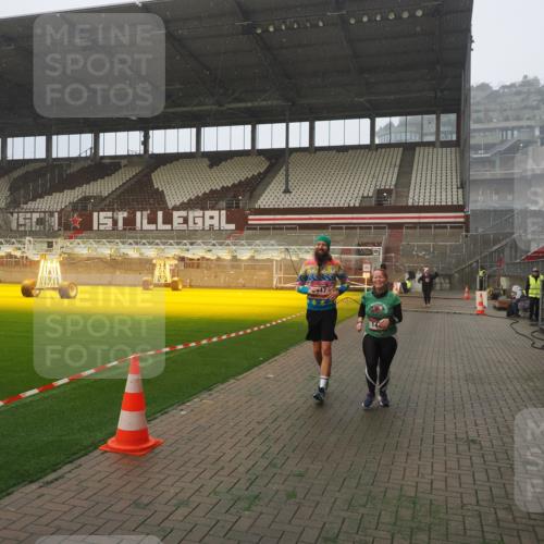 07.12.2025 - St. Pauli X-Mass-Run No. 15 Fabian Wolf http://msf.ph/oto/9364648 07.12.2025 10:07:41 Ziel 1447, 1449, 1543, 1905, 3003 meine-sportfotos.de