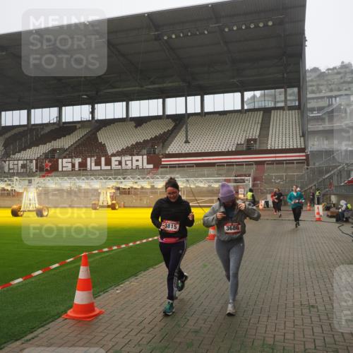 07.12.2025 - St. Pauli X-Mass-Run No. 15 Fabian Wolf http://msf.ph/oto/9365136 07.12.2025 10:11:17 Ziel 1969, 3354, 3815, 4499, 4525, 4661 meine-sportfotos.de