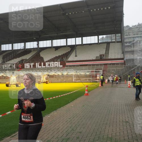 07.12.2025 - St. Pauli X-Mass-Run No. 15 Fabian Wolf http://msf.ph/oto/9365178 07.12.2025 10:11:32 Ziel 2909, 3085, 3354, 4499, 4525, 4659, 4661, 4662 meine-sportfotos.de