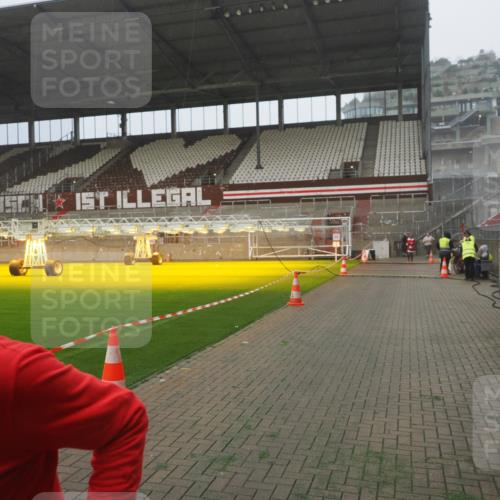 07.12.2025 - St. Pauli X-Mass-Run No. 15 Fabian Wolf http://msf.ph/oto/9365449 07.12.2025 10:13:25 Ziel 1044, 1062, 1126, 1220, 4081, 4082, 4083, 4664 meine-sportfotos.de