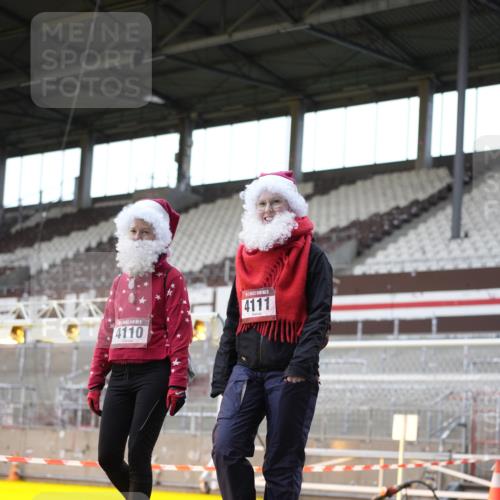 07.12.2025 - St. Pauli X-Mass-Run No. 15 Patografie http://msf.ph/oto/9366172 07.12.2025 10:50:18 Ziel 905, 2582, 2583, 2584, 3287, 3291, 4075, 4110, 4111, 4756, 4757, 4759 meine-sportfotos.de