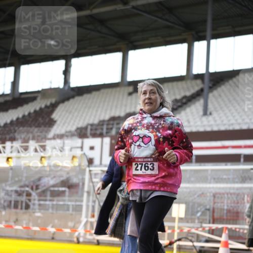 07.12.2025 - St. Pauli X-Mass-Run No. 15 Patografie http://msf.ph/oto/9366220 07.12.2025 10:50:40 Ziel 381, 564, 1726, 1729, 1730, 2250, 2460, 2763, 3368, 4535, 4537, 4760, 4881 meine-sportfotos.de