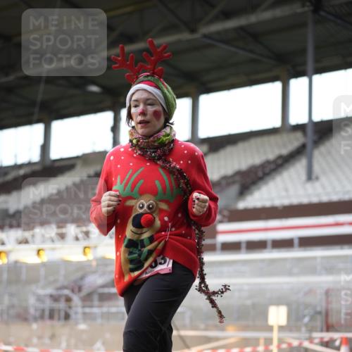 07.12.2025 - St. Pauli X-Mass-Run No. 15 Patografie http://msf.ph/oto/9366315 07.12.2025 10:51:37 Ziel 275, 328, 1047, 2103, 2105, 2327, 2332, 2553, 2642, 2643, 2674, 2959, 3223, 4862 meine-sportfotos.de