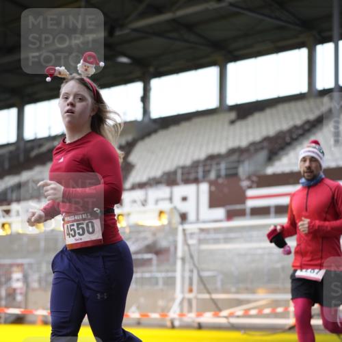 07.12.2025 - St. Pauli X-Mass-Run No. 15 Patografie http://msf.ph/oto/9366350 07.12.2025 10:51:53 Ziel 328, 1964, 1982, 1984, 2165, 2287, 2289, 2592, 2593, 2607, 2661, 2836, 2837, 3223, 3228, 4550 meine-sportfotos.de